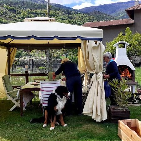 Appartamento Signorile Con Giardino Aosta Buitenkant foto