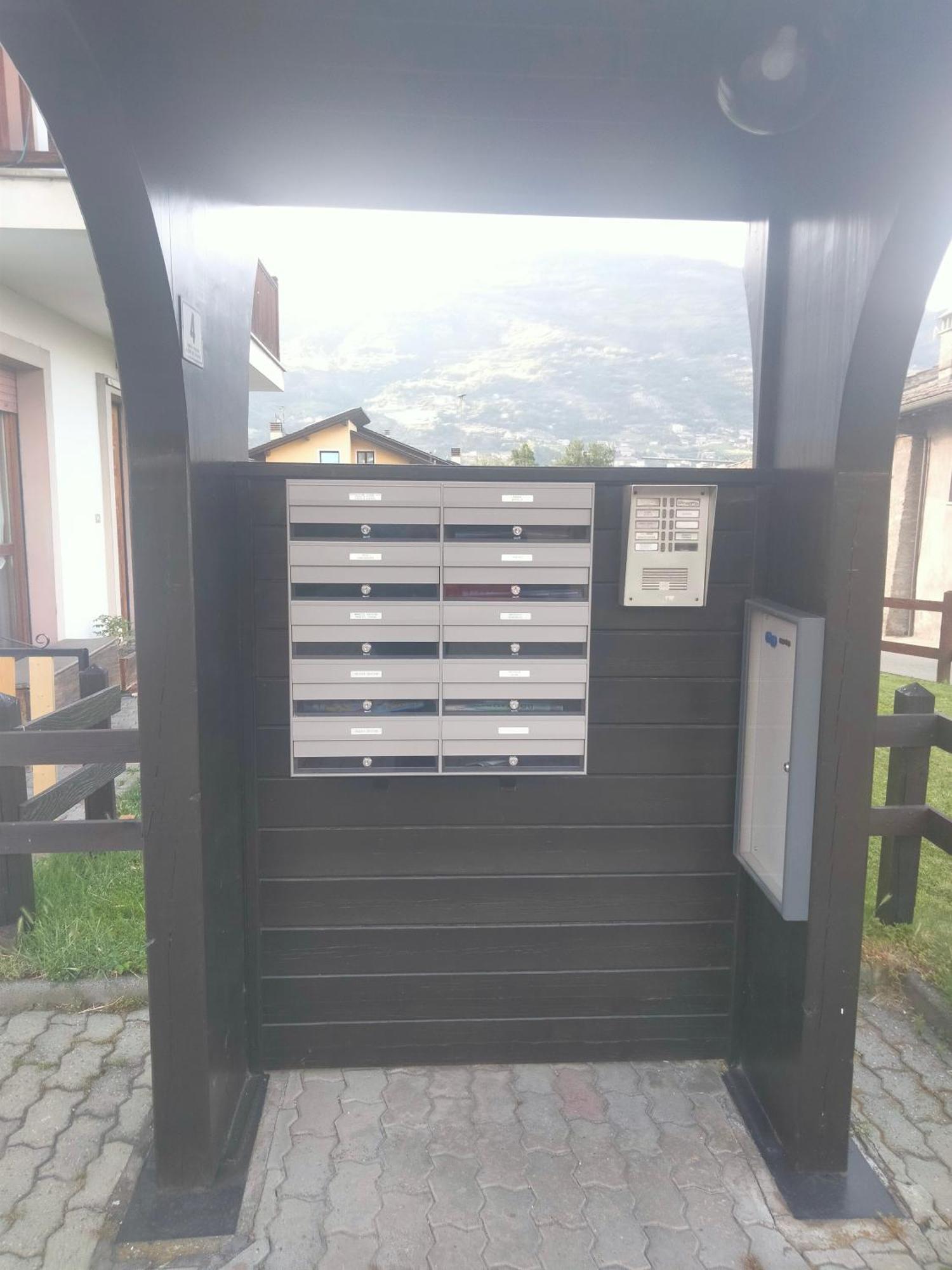 Appartamento Signorile Con Giardino Aosta Buitenkant foto